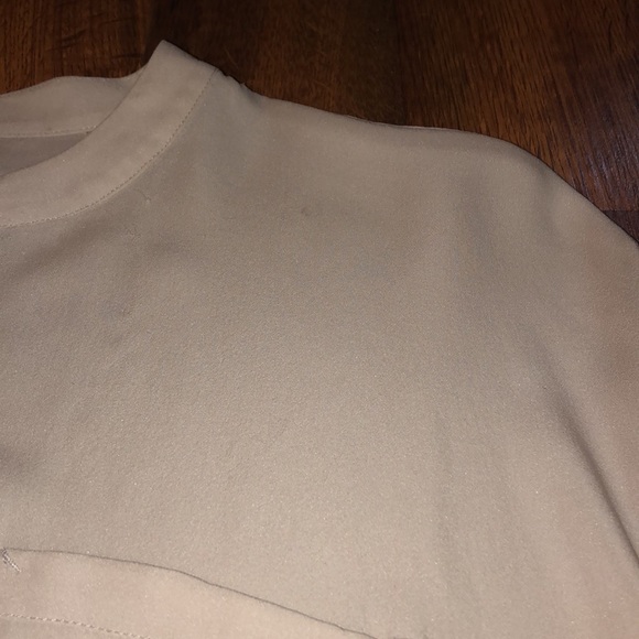 ‼️Silk Button Down Blouse Top - Picture 6 of 10